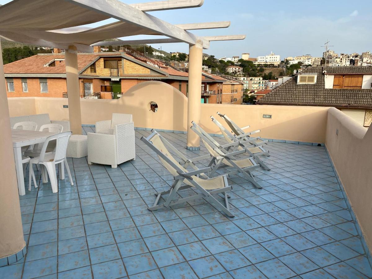 Ganimede Apartament Сперлонга Екстериор снимка